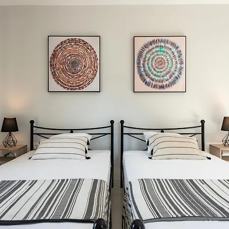 Center Elite Apartment Rhodes City