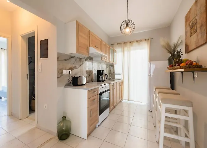 Center Elite Apartment Rhodes City