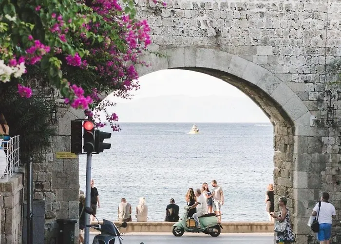 Center Elite Rhodes City